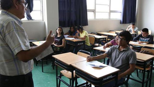 Con esta modificación legal, se mantendrá la jerarquía y la experiencia de los docentes en las aulas. Foto Andina