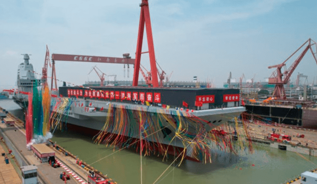 China se convierte en la segunda potencia militar en portaaviones al estrenar el Fujian.
Foto: Xinhua News.