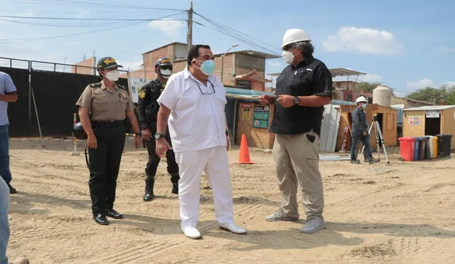 Obra de colegio se encuentra paralizada desde hace más de un mes. Foto: La República.