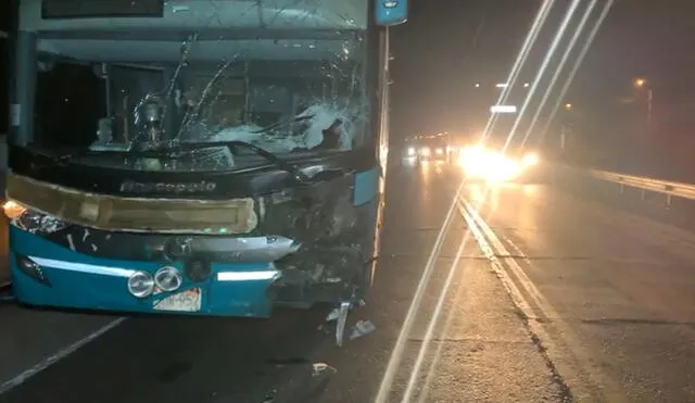 El accidente se registró al promediar las 3 de la mañana a la altura del Cerro 2 Tetas en el distrito de Chao. Foto: Ke Buena Virú