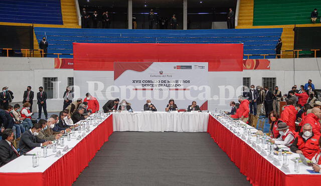 Alex Paredes cuestionó a sus colegas por censurar al exministro de Educación. Foto: La República/Rodrigo Talavera