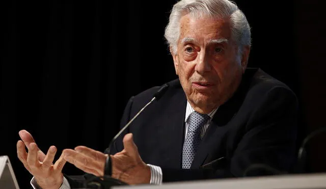 El escritor y nobel peruano Mario Vargas Llosa sostuvo que en Londres asumió la ideología del liberalismo. Fotografía: EFE.