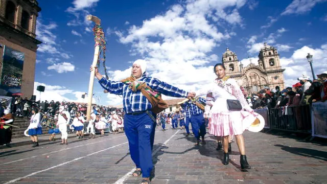 Saludo. Rindieron homenaje con expresiones artísticas. Foto: La República