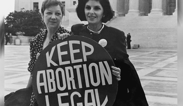 Norma McCorvey (izquierda), conocida como "Jane Roe" en el histórico fallo Roe vs. Wade de 1973. Foto: AFP