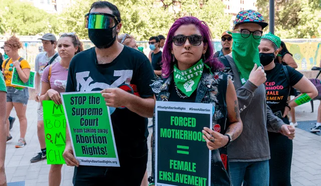 La Corte Suprema revocó la emblemática sentencia “Roe v. Wade”, que desde 1973 garantizaba el derecho de las mujeres estadounidenses a abortar. Foto: AFP