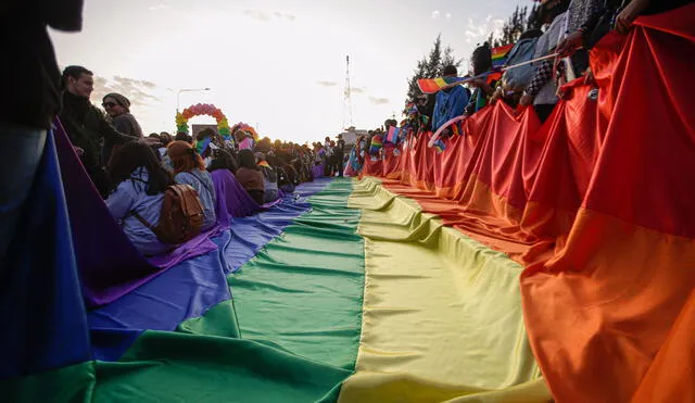 Comunidad LGTBIQ+ y población que la apoya sale a marchar en Arequipa. Foto: La República/Rodrigo Talavera