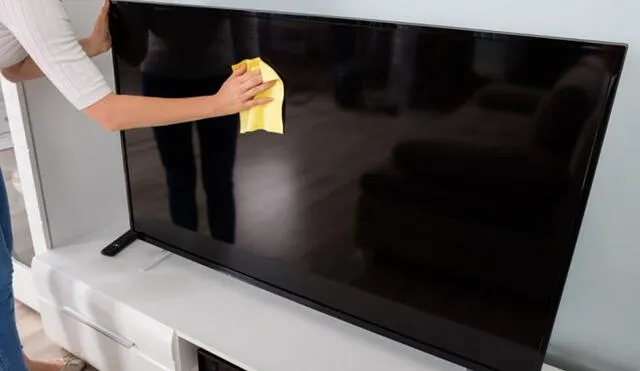 Antes de empezar la limpieza de la pantalla, el smart TV debe estar apagado por completo. Foto: ADLSZONE