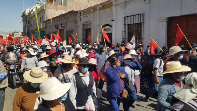 Arequipa. Manifestantes salieron a las calles a protestar. Foto: URPI/Alexis Choque