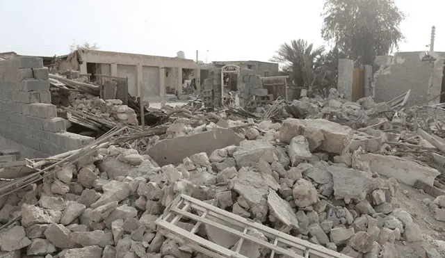 Una casa destruida después de un terremoto de magnitud 6.0 en la aldea de Sayeh Khosh, en el sur de Irán. Foto: AFP