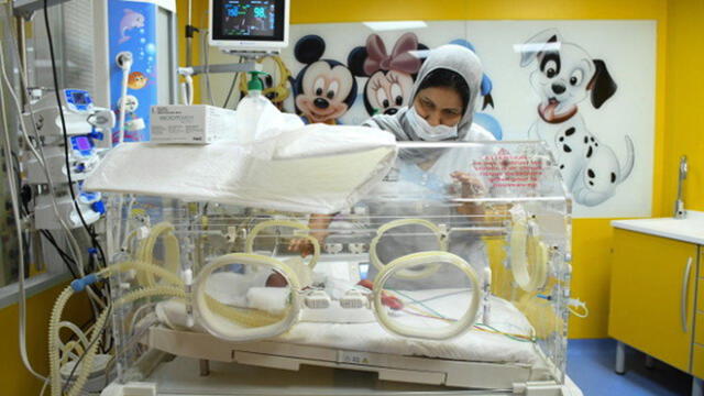 El menor murió 2 horas y 10 minutos luego de su nacimiento. Foto: EFE/referencial