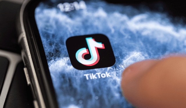 FCC pide que TikTok sea removido de las tiendas de aplicacioes de Google y Apple. Foto: EFE