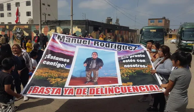 Familiares llegaron a la sede de la Corte de Justicia de El Porvenir para exigir la liberación de Manuel Rodríguez. Foto: Jaime Mendoza/La República