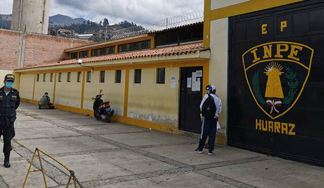 El presunto responsable de parricidio cumplirá nueve 9 de prisión preventiva en el penal de Huaraz. Foto: Defensoría del Pueblo