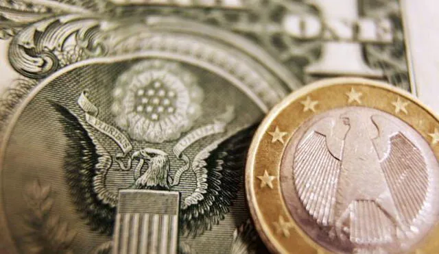 El euro se cambió en una banda de fluctuación estrecha el lunes, alrededor de US$ 1,0450 porque faltaron impulsos de EE.UU. debido a que los mercados permanecieron cerrados por el Día de la Independencia. Foto: AFP