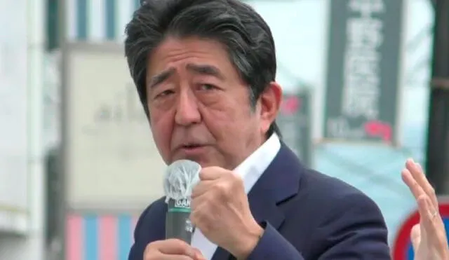 El sospechoso detenido por el asesinato del ex primer ministro japonés Shinzo Abe confesó haber cometido el crimen. Foto: captura-NHK