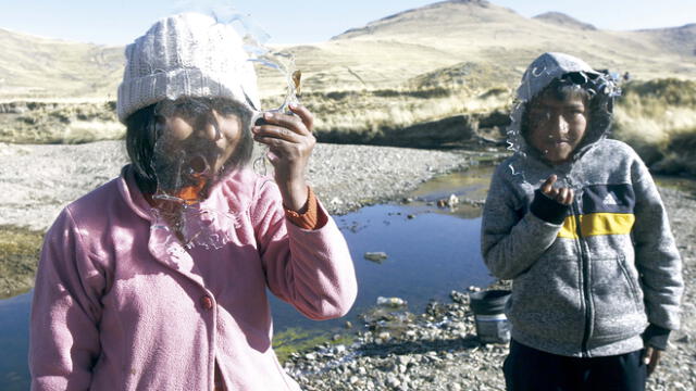 Malcomayo. Se localiza a más de cuatro mil metros de altura. Hasta ahí llegan los puneños para elaborar chuño, la papa seca componente de la dieta diaria.