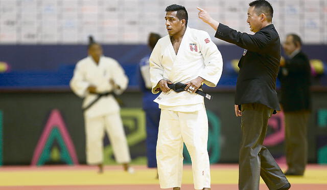 Orgulloso. El judoca (-66 kg) fue recientemente abanderado y medalla de oro en los Juegos Bolivarianos Valledupar 2022. Foto: JUDOPERÚ