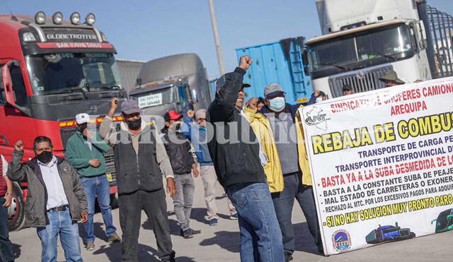 Un sector de camioneros anunció paralización desde este lunes 18. Foto: La República