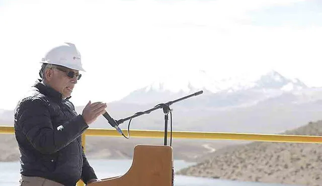 Entrega. Premier Aníbal Torres durante la inauguración de presa de Cularjahuira. Foto: La República