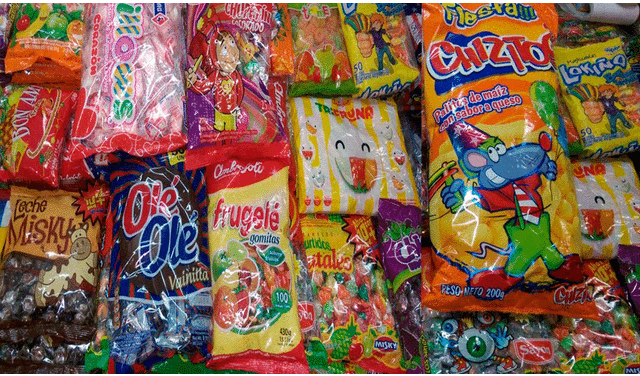 Definitivamente, estos son los snacks que no pueden faltar en tu mesa de cumpleaños. Foto: Google