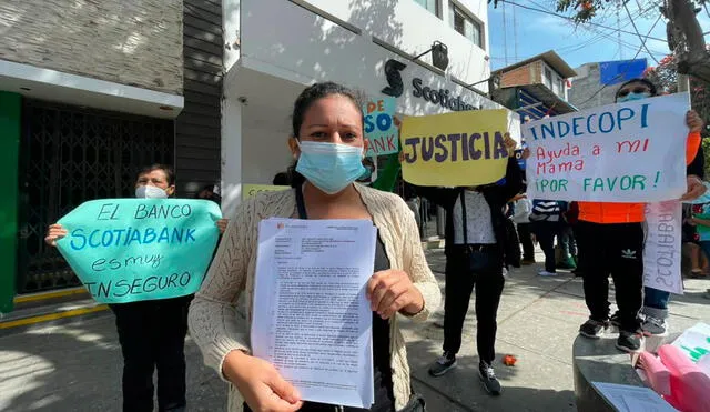 Ciudadana responsabilizó a entidad bancaria por transacción de un crédito irregular. Foto: Rosa Quincho/La República
