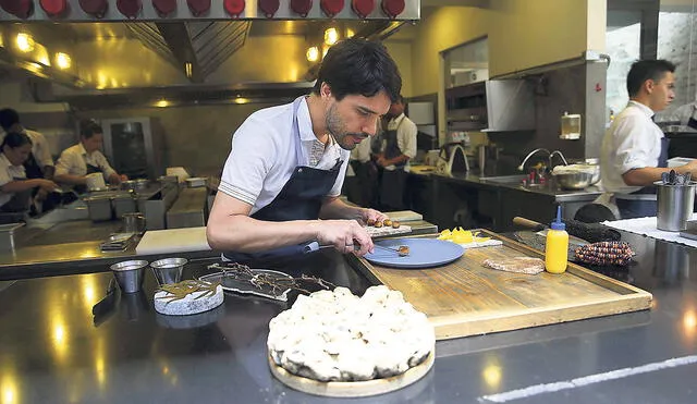 Sabor único. Virgilio Martínez, en plena magia en el Central. Foto: EFE