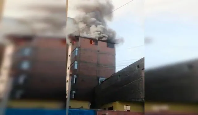 4 personas que inhalaron humo fueron trasladadas al hospital más cercano. Foto: captura de Twitter