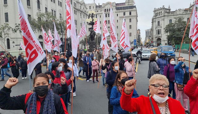 El dirigente manifestó que había más de 20.000 miembros en todo el país que estaban protestando. Foto: Giuliana Castillo/URPI-LR
