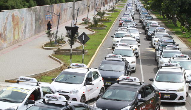 Vehículos de este tipo dejarían de prestar servicio por bajo peso. Foto: La República