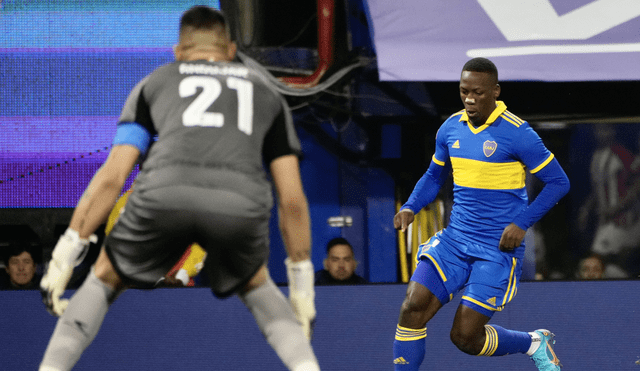 Luis Advíncula jugó todo el partido en el triunfo de Boca Juniors sobre Estudiantes. Foto: Boca Jrs.