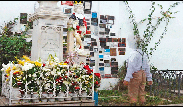 La tumba del niño Ricardito se encuentra en el cementerio Presbítero Maestro. Foto: captura / documental Vitral