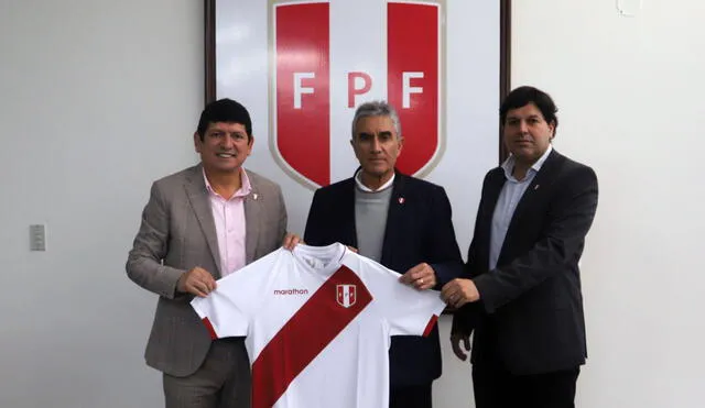 Juan Carlos Oblitas asumirá el cargo de Director General de Fútbol. Foto: FPF