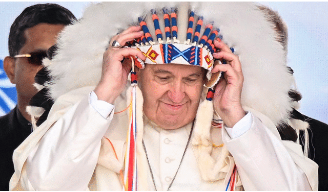 El papa Francisco pidió disculpas a los indígenas canadienses el último lunes. Foto: AFP