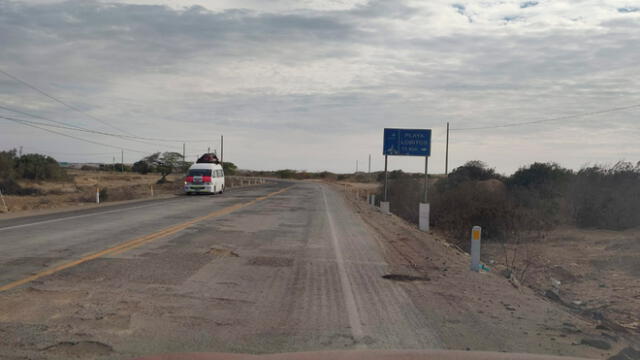 Transportistas de Piura piden dar mantenimiento a un tramo de la carretera Panamericana Norte. Foto: La República.