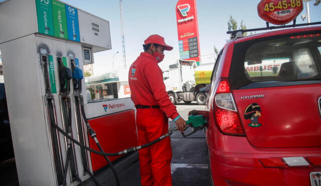 Conoce dónde conseguir los combustibles más baratos en Lima y Callao hoy, 28 de julio. Foto: Rodrigo Talavera/La República