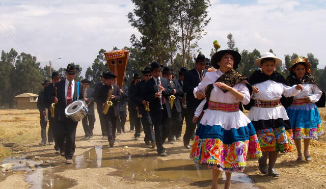 La Fiesta de Santiago o Taita Shanti se celebra como una ofrenda a Wamani, dueño de las cosechas y del ganado. Foto: Andina