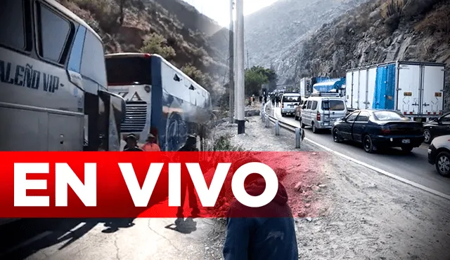 Ciudadanos celebraron la llegada de 28 de julio en la vía. Foto: composición / Twitter