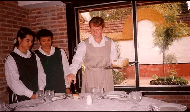 Las clases prácticas que llevaban las víctimas en la llamada "escuela de mucamas" del Opus Dei en los años 2000. Foto: Alicia Torancio