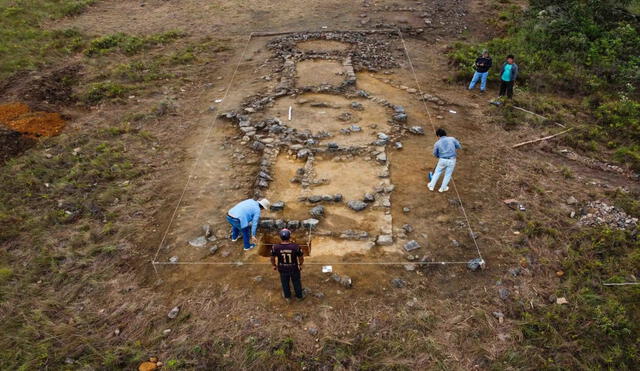 Arqueólogos de la Universidad Nacional de Trujillo hallaron en Cajamarca un conjunto de estructuras construidas en piedra que tendrían más de 5,000 años de antigüedad. Foto: Agencia Andina