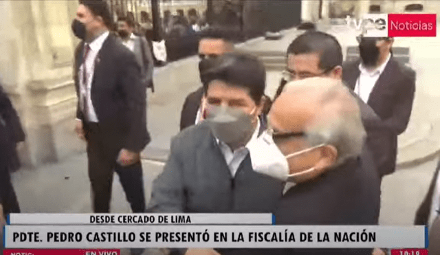 Abrazo entre Pedro Castillo y Aníbal Torres. Foto: captura TV Perú Noticias