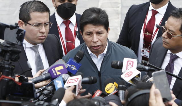 Pedro Castillo se dirigió a la prensa tras concluir su citación en la Fiscalía. Foto: Marco Cotrina / La República