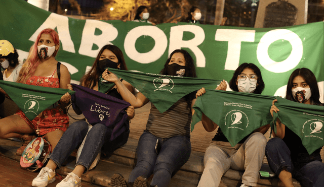 Ciudadanos peruanos dan su opinión sobre aborto en el país. Foto: La República