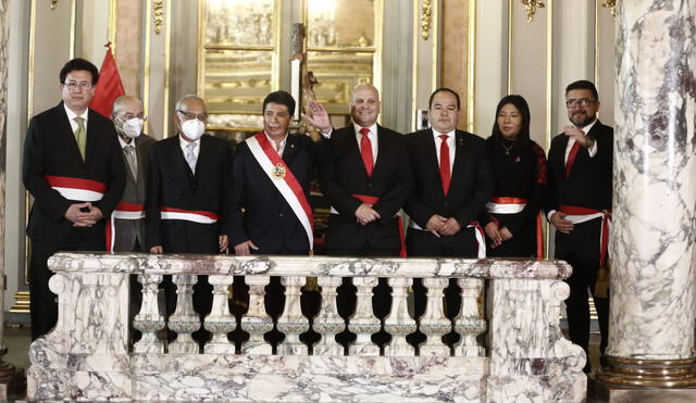 Pedro Castillo tomó juramento a 6 ministros. Foto: Marco Cotrina/La República
