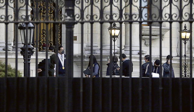 Inubicable. En Palacio de Gobierno dijeron que no se encontraba la cuñada Yenifer Paredes. Foto: John Reyes/La República