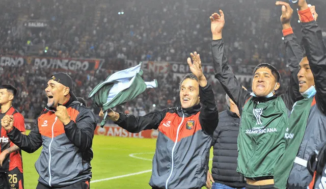 "Festejamos un día y se acabó, esa es la característica del grupo, pasar rápido los momentos y empezar a trabajar los partidos que se nos vienen", dijo Horacio Orzán. Foto: FBC Melgar