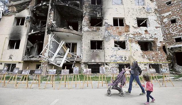 Asediado. El poblado de Irpin, cerca de Kiev, la capital ucraniana, ha sido blanco de constantes bombardeos. Foto: AFP