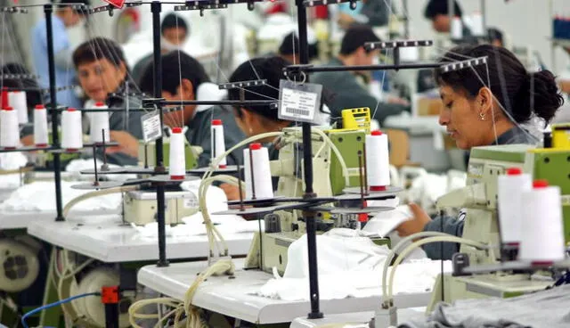 El sector manufactura creció 2,71% entre enero y junio del 2022. Foto: Andina