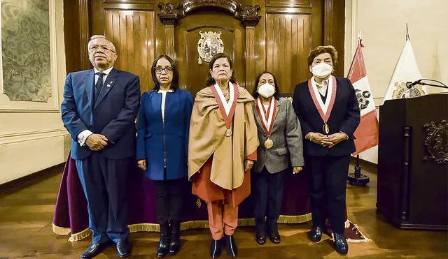 Ellos son. De izquierda a derecha, los rectores de las universidades de Ucayali, La Cantuta, San Marcos, del Santa y del Callao. Foto: difusión