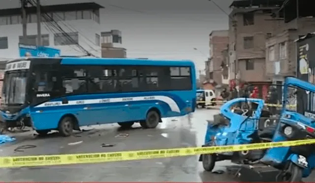 Testigos afirman que el conductor de la unidad de transporte público iba a excesiva velocidad. Foto captura de América noticias