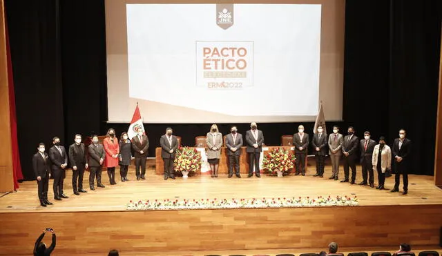 JNE organizó firma del Pacto Ético Electoral para Elecciones Regionales y Municipales de 2022. Foto: Antonio Melgarejo/La República
